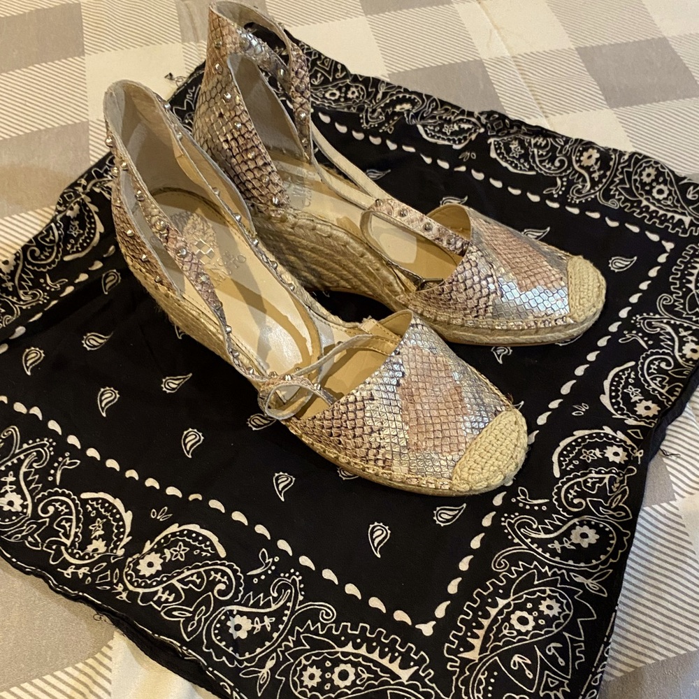 Vince Camuto Venerly Espadrille Wedge Women's Silver Taupe Snake